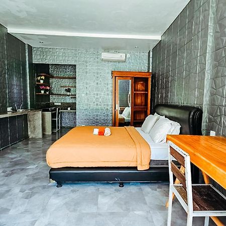 Margarita Surf Hostel Canggu Exterior photo